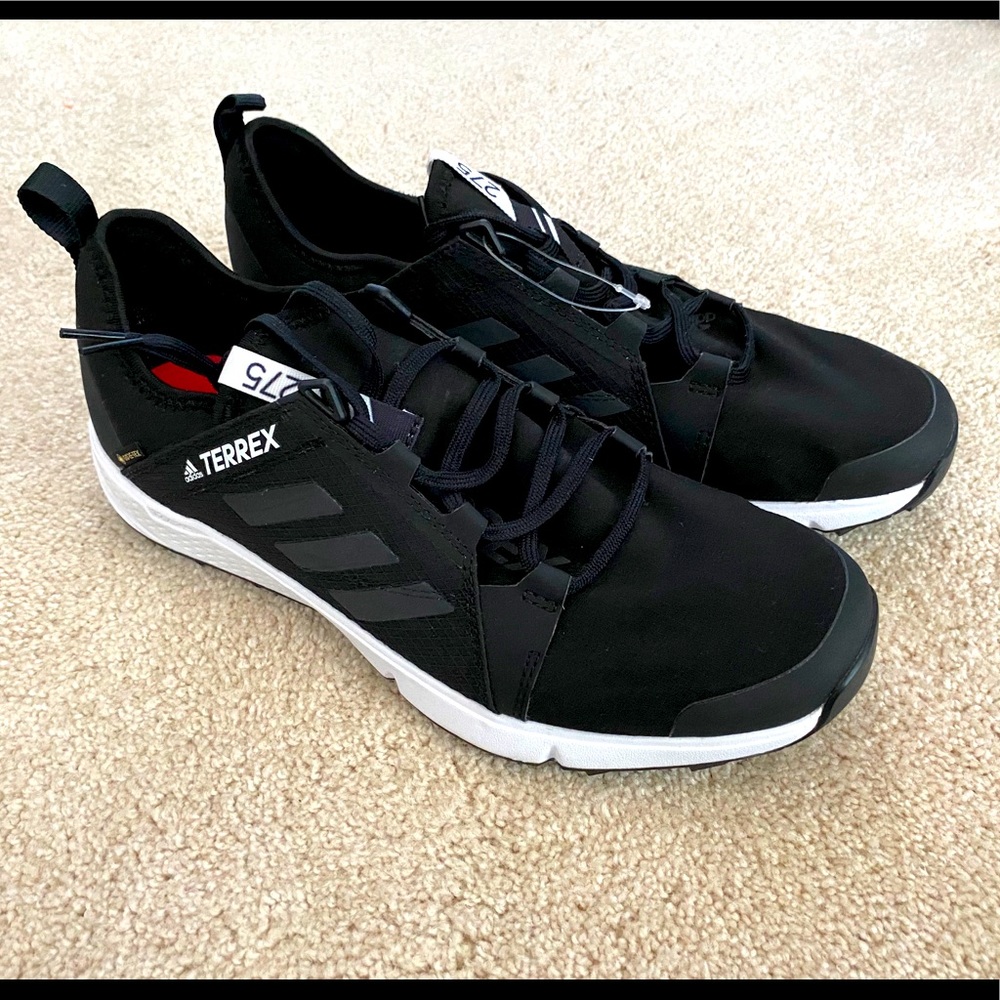NEW Adidas Goretex Terrex Trail Running Shoes 9